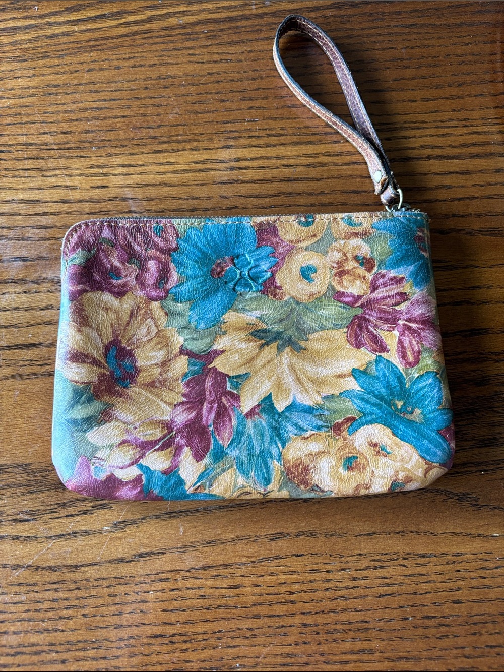 Patricia Nash Cassini wristlet